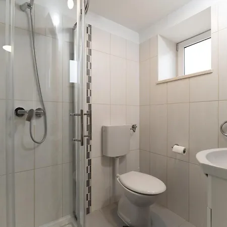 House Cerovac Villa *